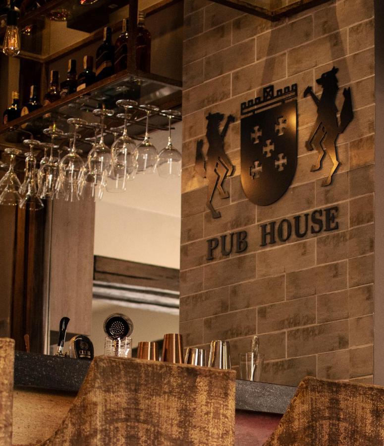 Hotel La Cofradia Pub-House Куэнка Экстерьер фото