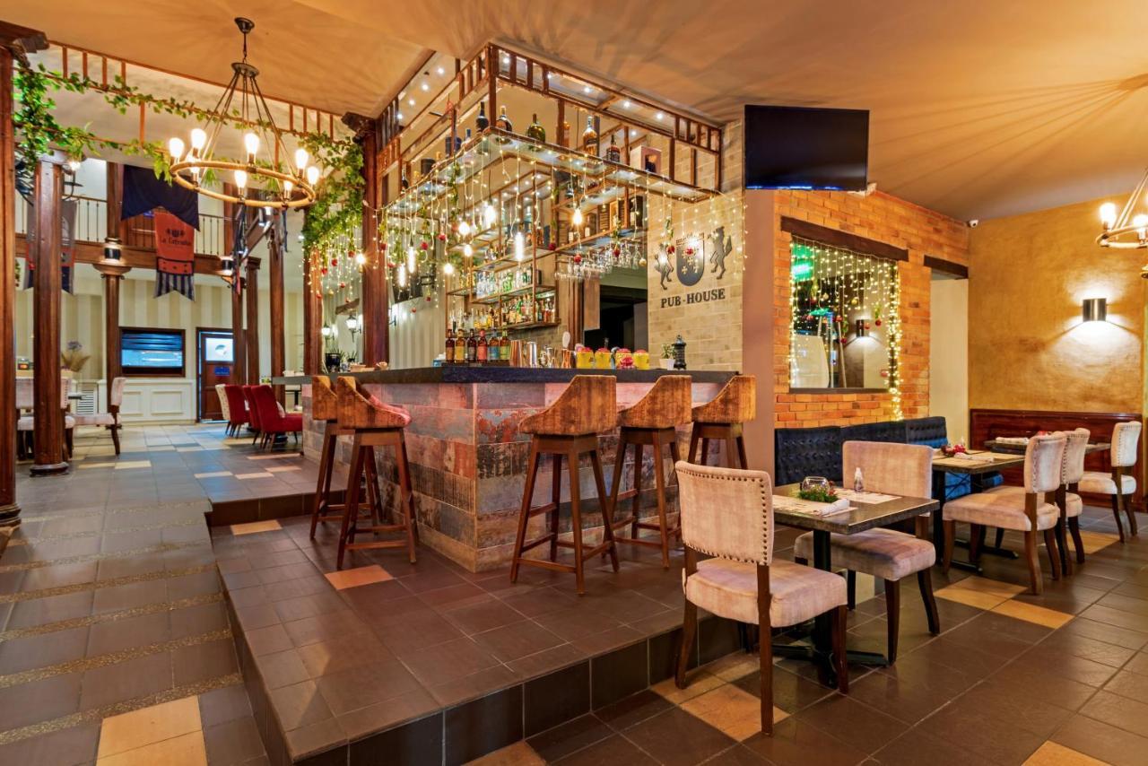 Hotel La Cofradia Pub-House Куэнка Экстерьер фото