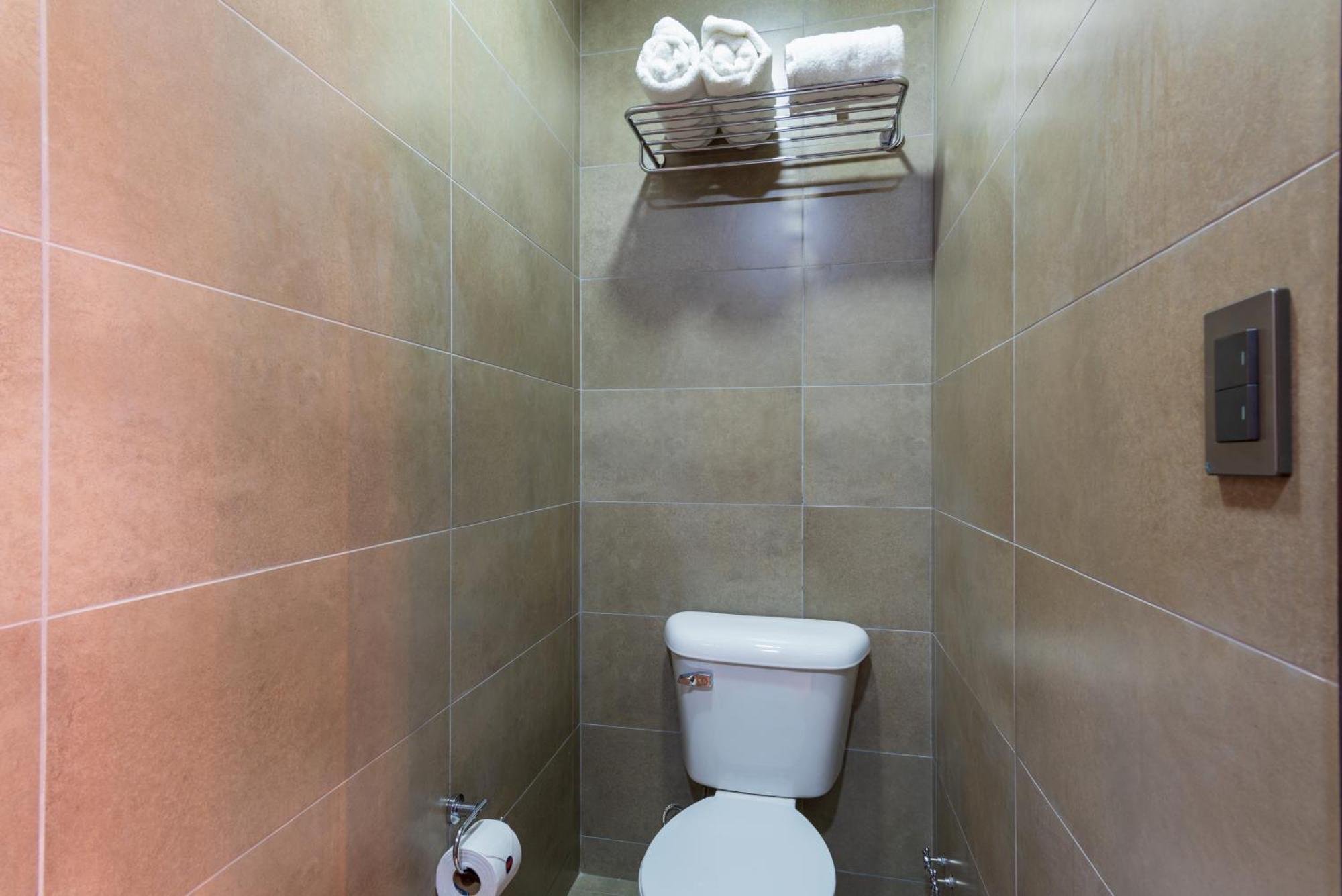 Hotel La Cofradia Pub-House Куэнка Номер фото